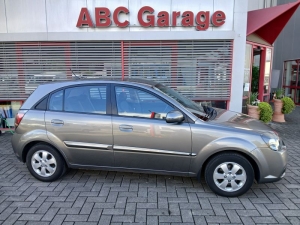 Kia Rio 1.6 / Automatik