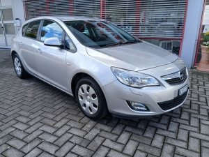 Opel Astra  / Automatik