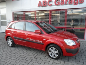 Kia Rio 1.6  / Automatik